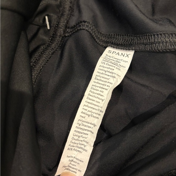 Spanx Black Faux Leather Leggings Women’s Large - Picture 7 of 8